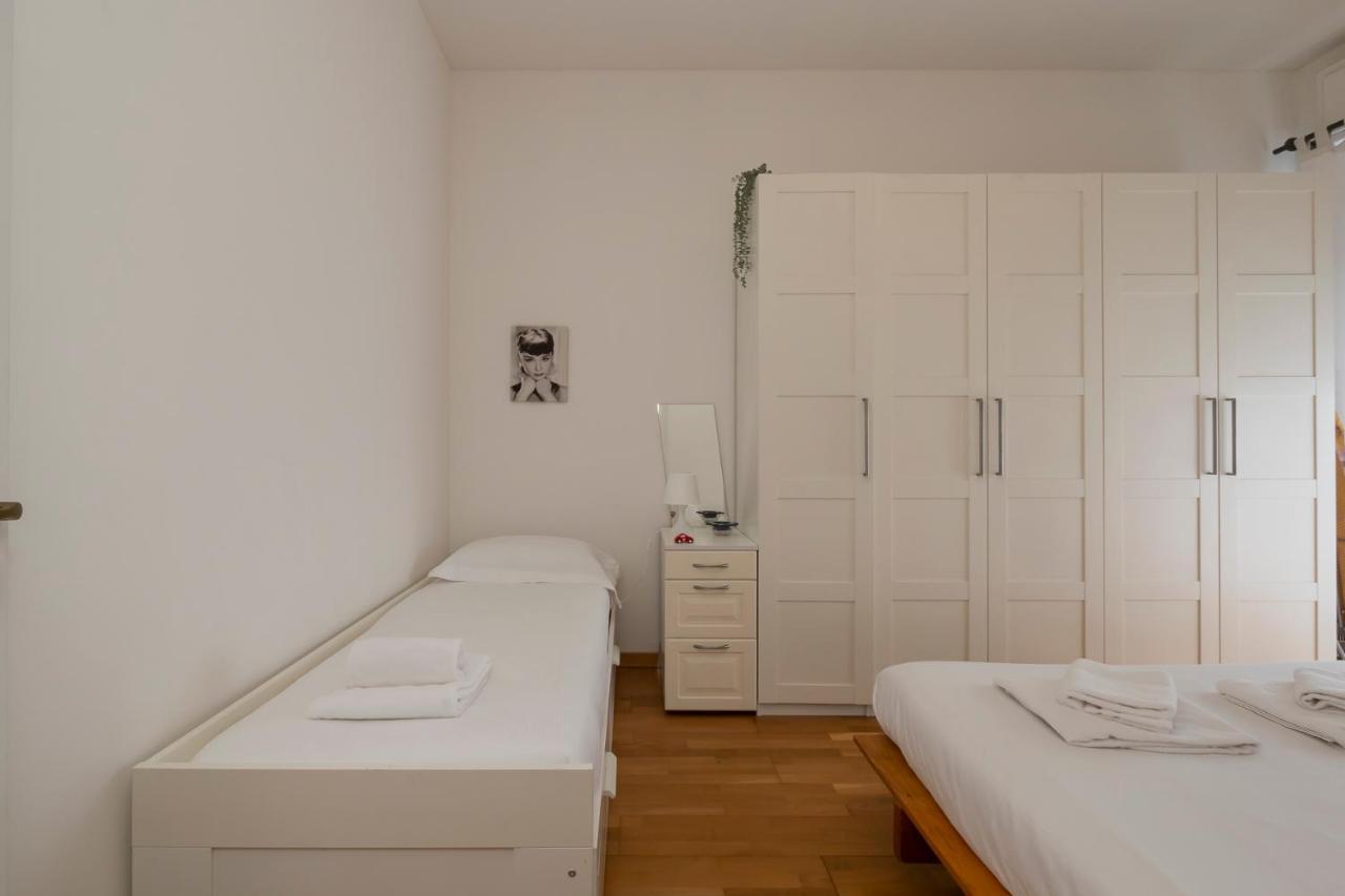Luxury Flat Between Navigli And Duomo - Sambuco Мілан Екстер'єр фото