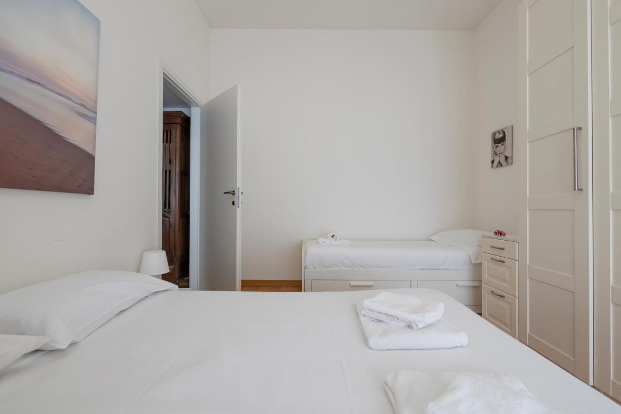 Luxury Flat Between Navigli And Duomo - Sambuco Мілан Екстер'єр фото
